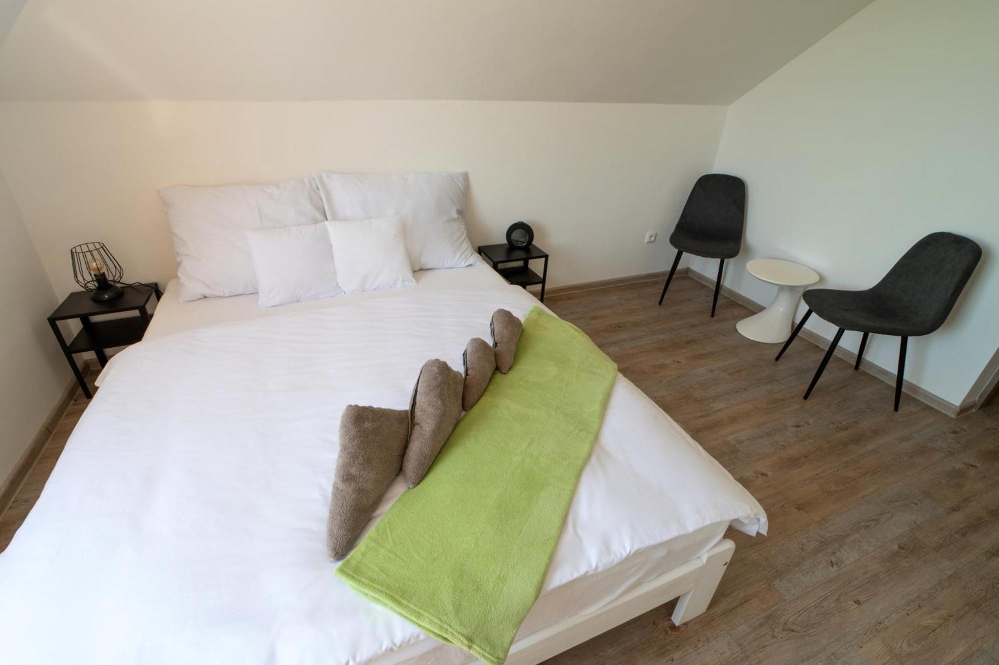 Formule Hotel Perstejn ภายนอก รูปภาพ
