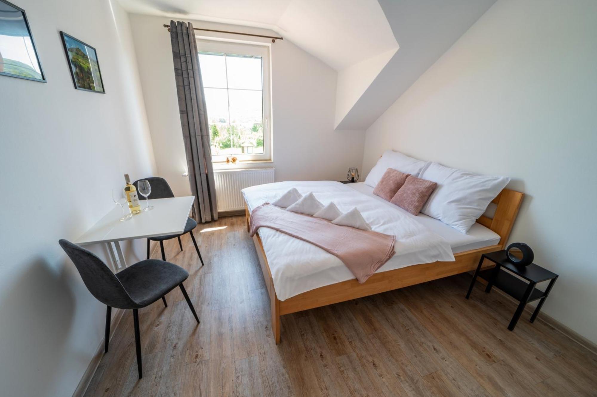 Formule Hotel Perstejn ภายนอก รูปภาพ