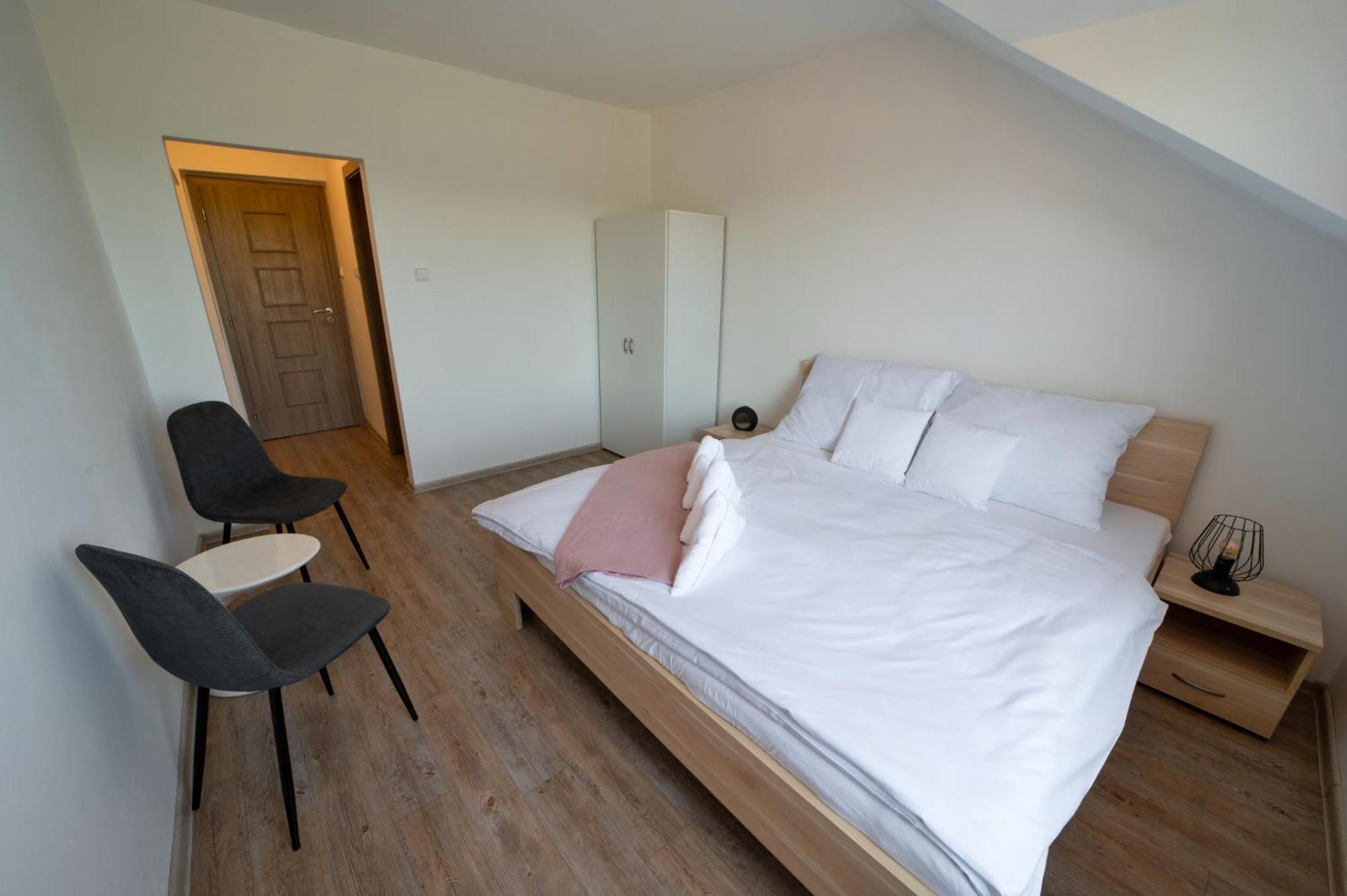 Formule Hotel Perstejn ภายนอก รูปภาพ