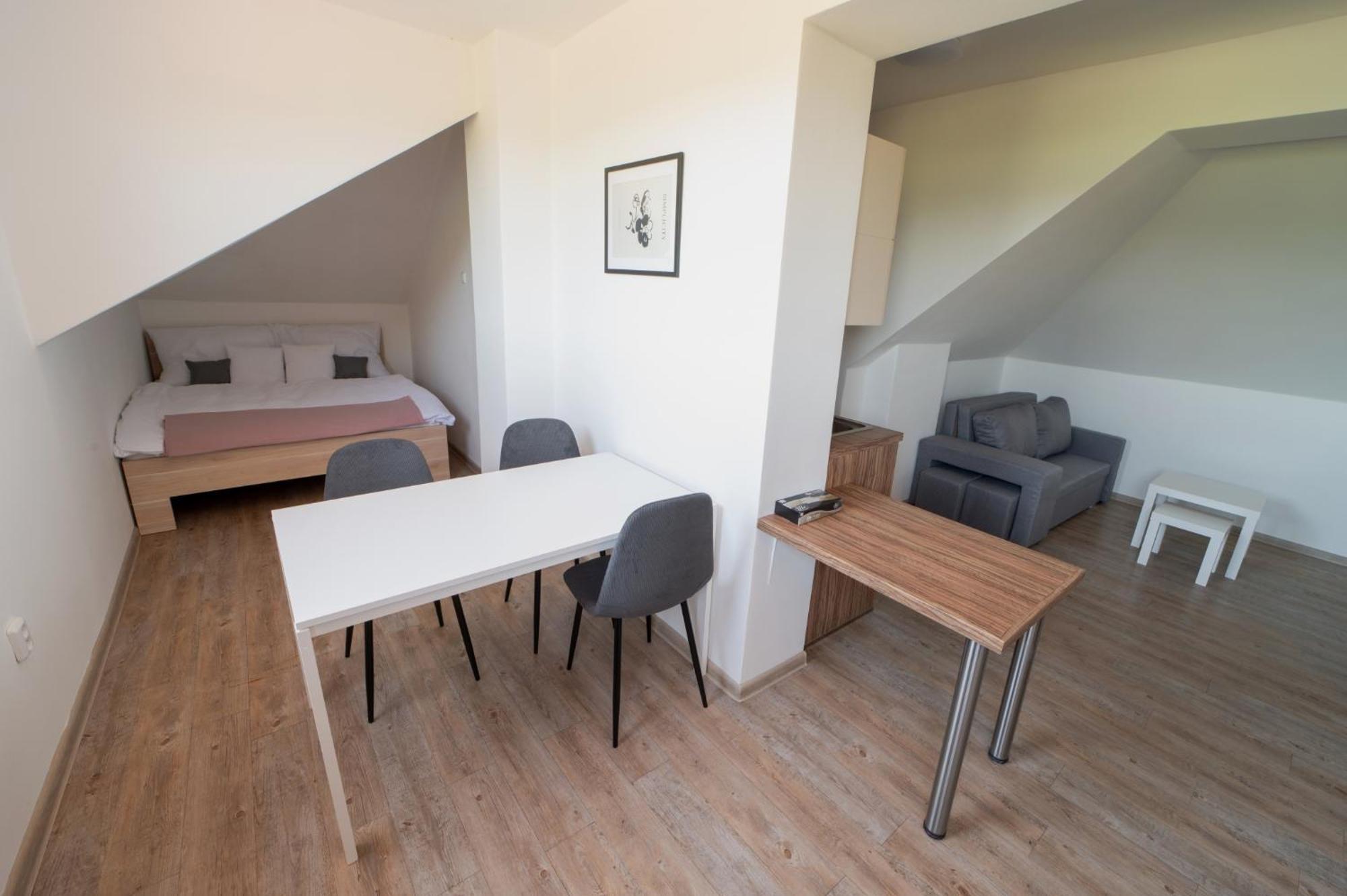 Formule Hotel Perstejn ภายนอก รูปภาพ